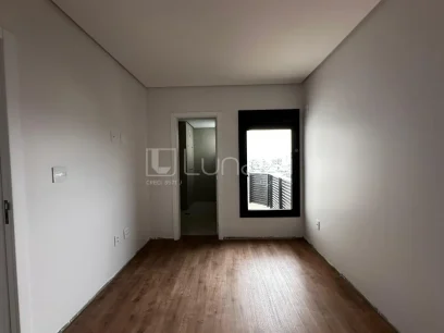 Foto Apartamento com 3 Suítes