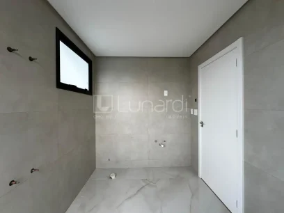 Foto Apartamento com 3 Suítes