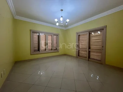 Foto Casa com 7 Dormitórios