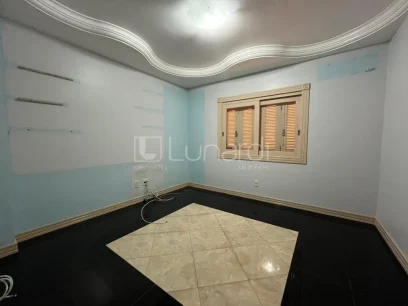 Foto Casa com 7 Dormitórios