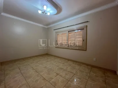 Foto Casa com 7 Dormitórios