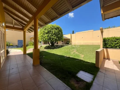 Foto Casa com 7 Dormitórios