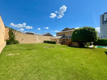 Foto Casa com 7 Dormitórios