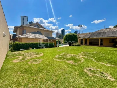 Foto Casa com 7 Dormitórios