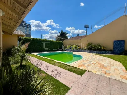 Foto Casa com 7 Dormitórios