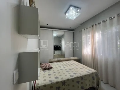 Foto Casa com 2 Dormitórios