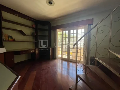 Foto Casa com 4 Dormitórios