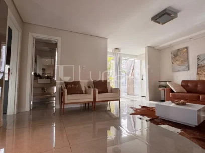 Foto Casa com 3 Dormitórios