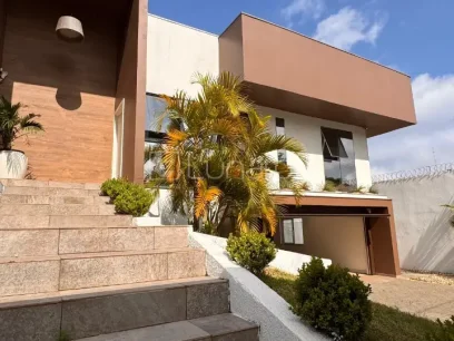 Foto Casa com 3 Dormitórios