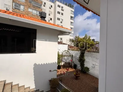 Foto Casa com 3 Dormitórios