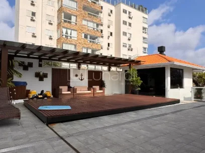 Foto Casa com 3 Dormitórios