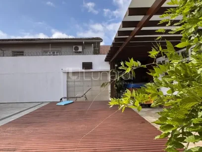 Foto Casa com 3 Dormitórios