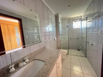 Foto Apartamento com 3 Dormitórios