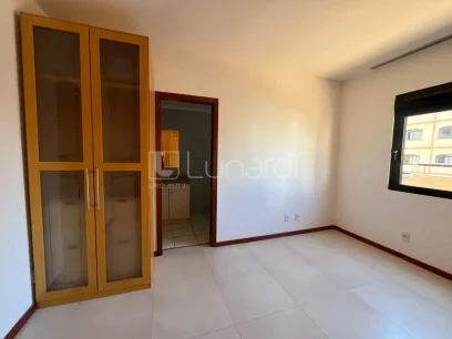 Foto Apartamento com 3 Dormitórios