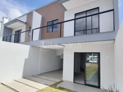 Foto Sobrado com 3 Dormitórios