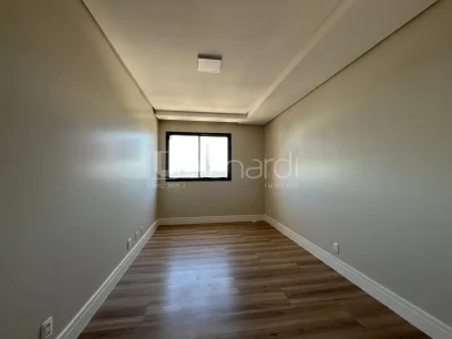Foto Apartamento com 2 Dormitórios