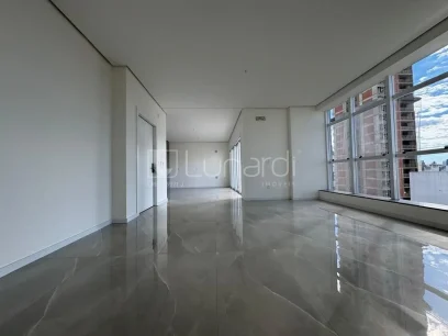 Foto Apartamento com 4 Dormitórios