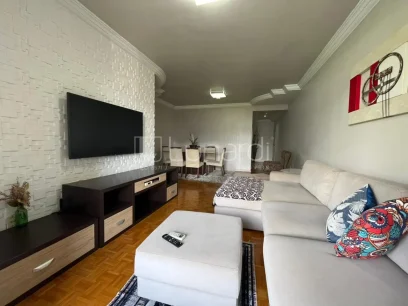 Foto Apartamento com 3 Dormitórios