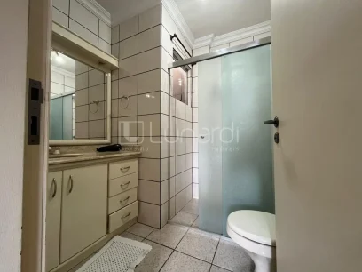 Foto Apartamento com 3 Dormitórios