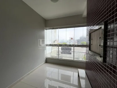 Foto Apartamento com 2 Dormitórios