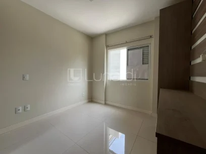 Foto Apartamento com 2 Dormitórios