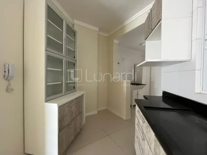 Foto Apartamento com 2 Dormitórios
