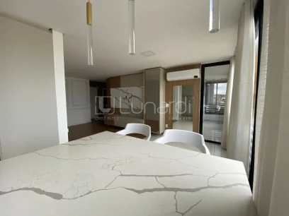 Foto Apartamento com 3 Dormitórios