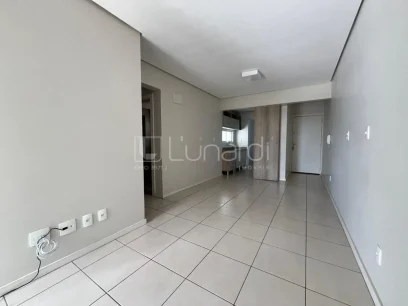 Foto Apartamento com 2 Dormitórios