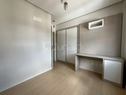 Foto Apartamento com 2 Dormitórios