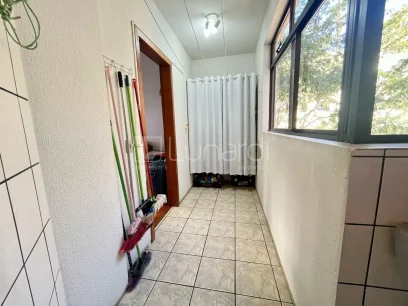 Foto Apartamento com 3 Dormitórios