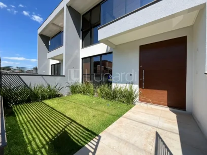 Foto Casa com 3 Dormitórios