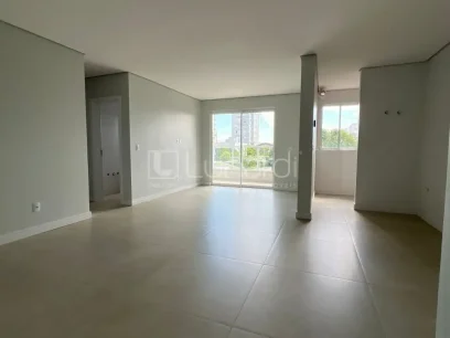 Foto Apartamento Duplex com 2 Dormitórios