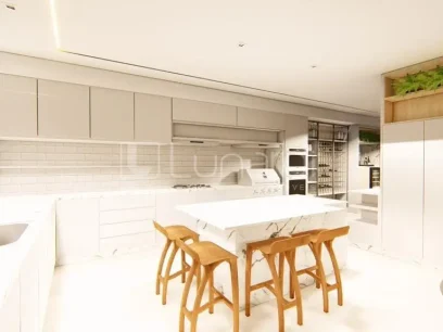 Foto Cobertura com 4 Suítes