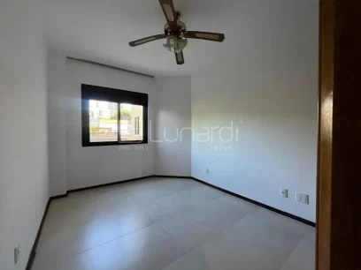 Foto Apartamento com 3 Dormitórios