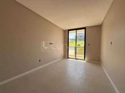 Foto Casa com 3 Dormitórios