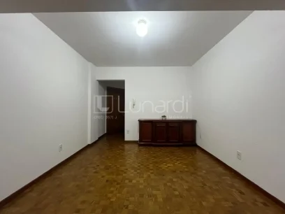 Foto Apartamento com 3 Dormitórios