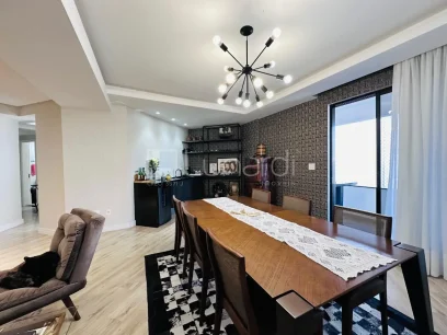 Foto Apartamento com 3 Dormitórios