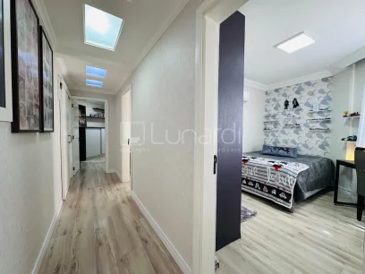 Foto Apartamento com 3 Dormitórios