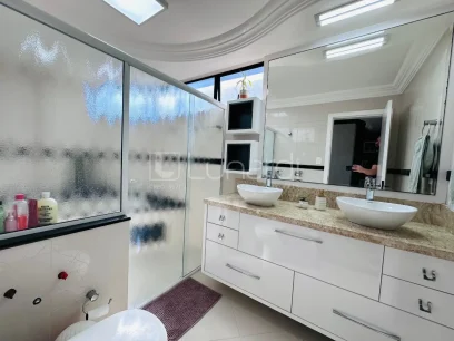 Foto Apartamento com 3 Dormitórios