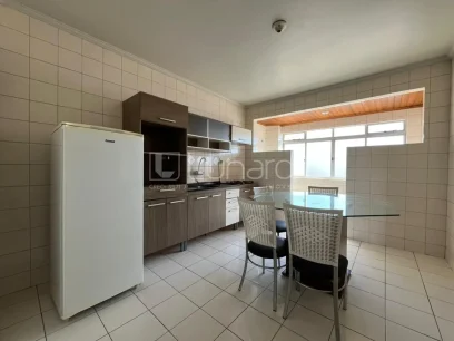 Foto Apartamento com 2 Dormitórios