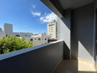 Foto Apartamento com 2 Dormitórios