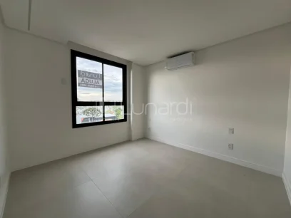 Foto Apartamento com 3 Dormitórios