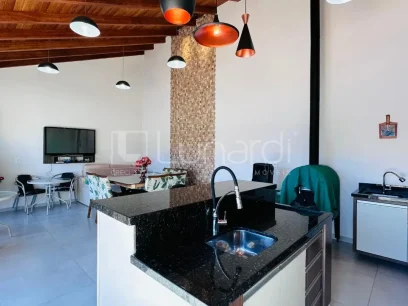 Foto Casa com 3 Dormitórios