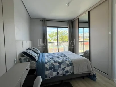 Foto Sobrado com 3 Dormitórios