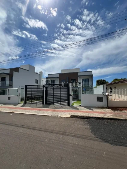 Sobrado com 3 Dormitórios