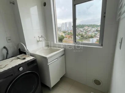 Foto Apartamento com 2 Dormitórios