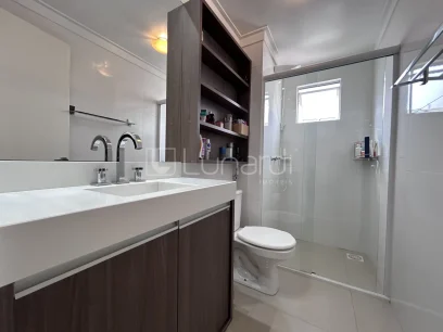 Foto Apartamento com 2 Dormitórios