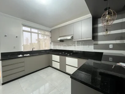 Foto Apartamento com 3 Dormitórios