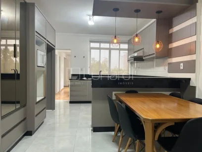 Foto Apartamento com 3 Dormitórios