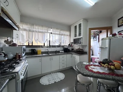 Foto Apartamento com 3 Dormitórios